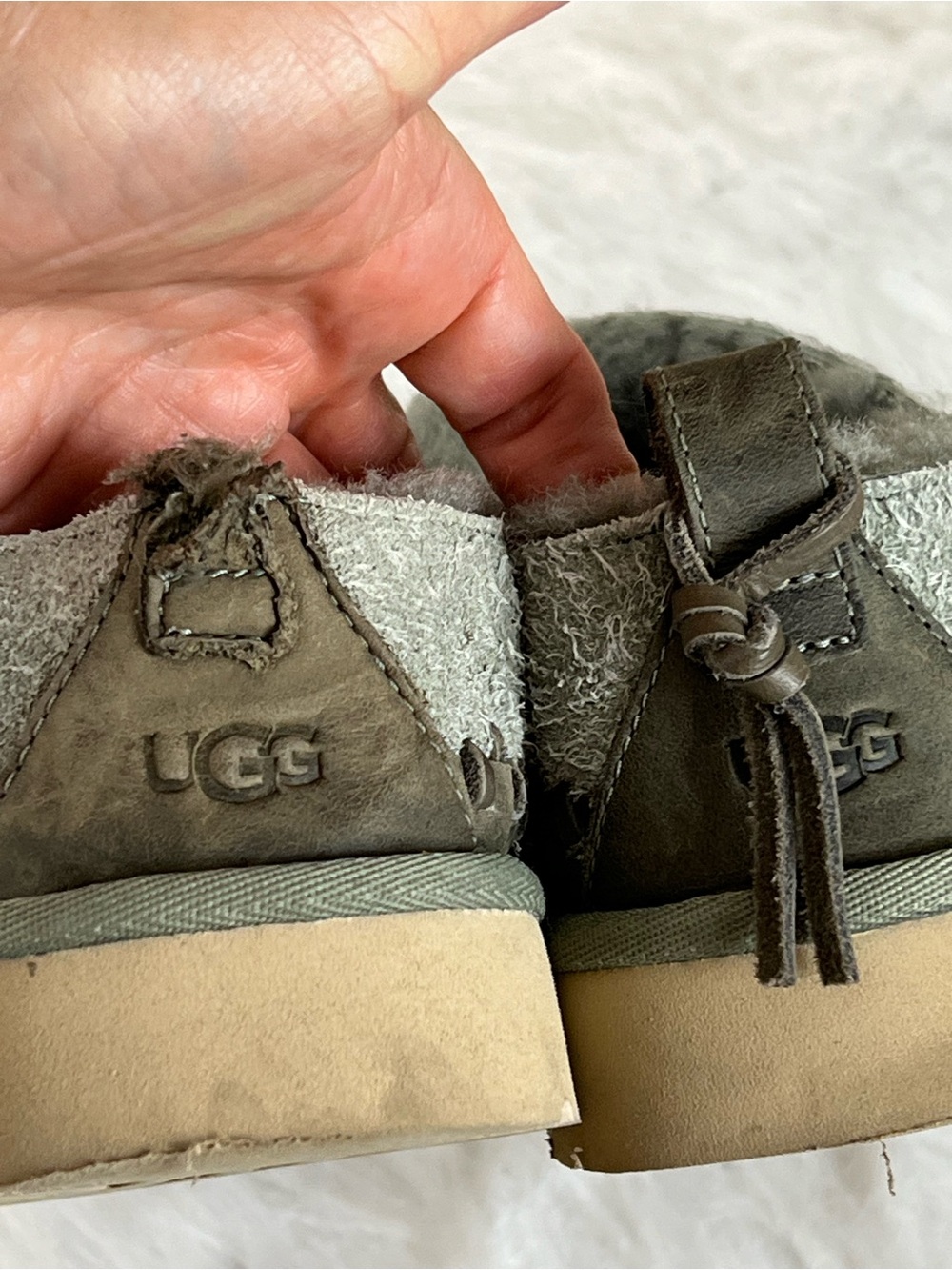 Ugg Micro Biarritz  Cozy sided Slip-On Shoes in Light Gray 11 - Picture 10 of 11